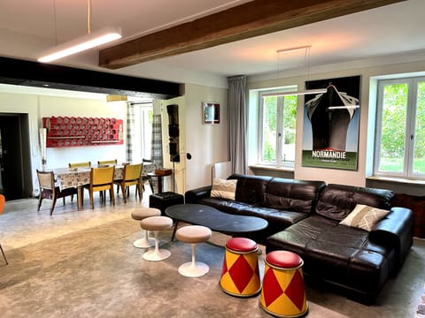 Salon – Gîte Piscine Montargis